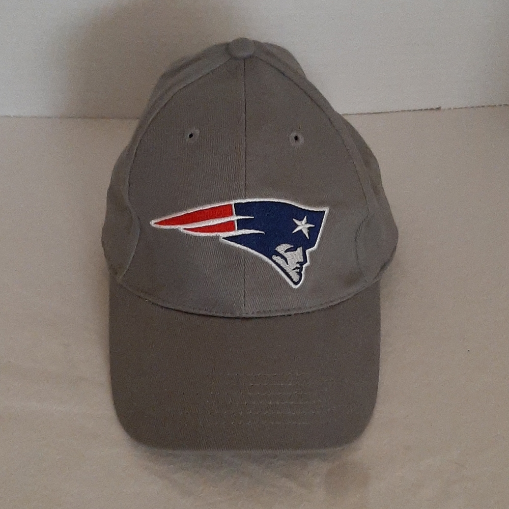 Grey New England Patriots Ball Cap